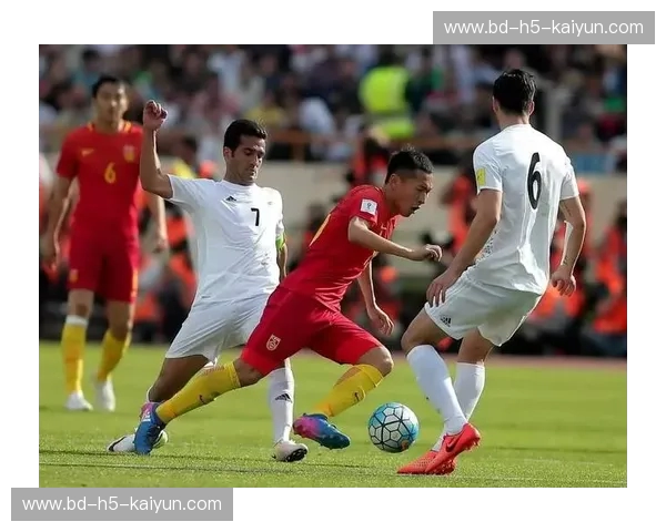 德黑兰的铁骑与长城的守望：当中国男足再度遭遇波斯之狮